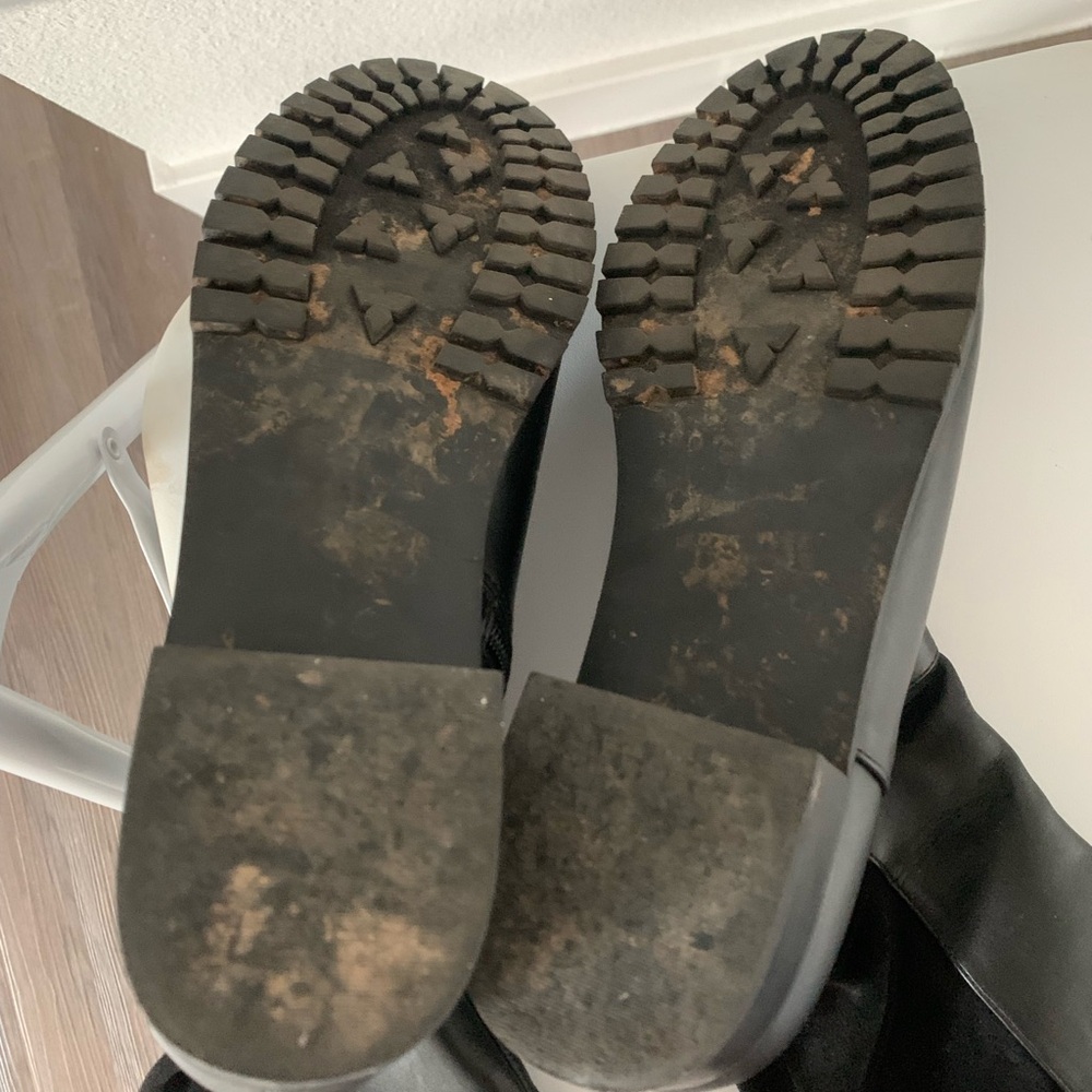 Winter Boots - Picture 3 of 3